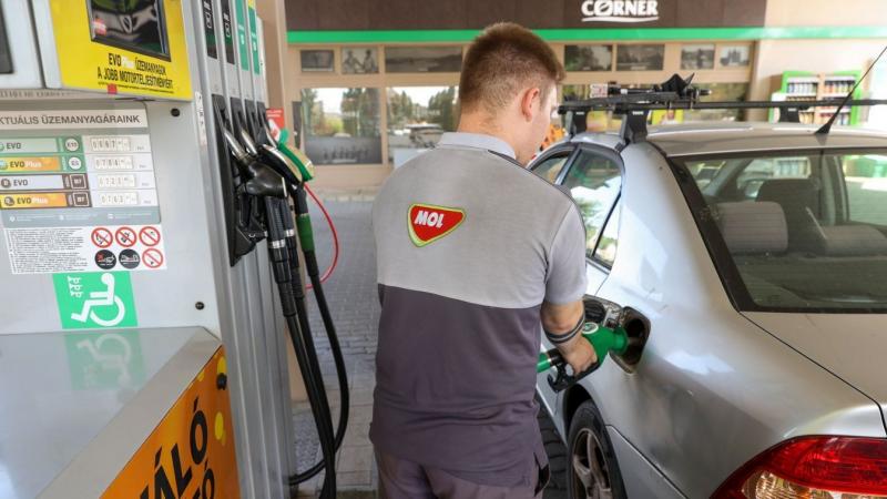 Így alakulnak a benzinárak, érdemes előre tervezni!