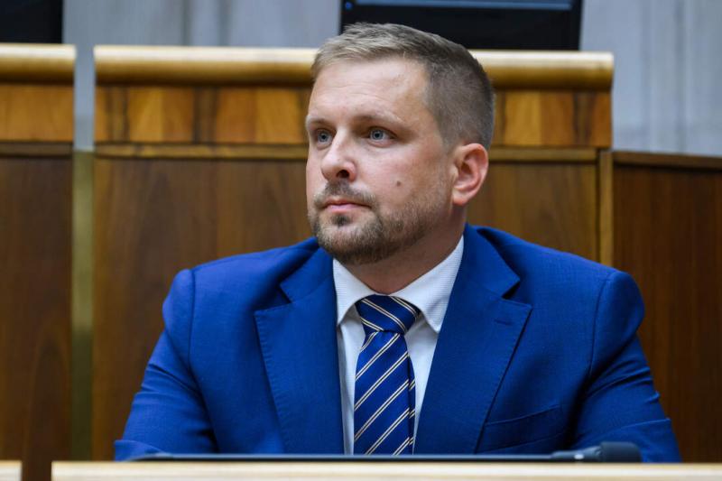 A Smer párt nem áll ki Kamil Šaško leváltása mellett.