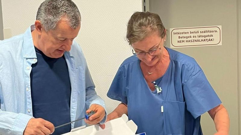 Új, csúcstechnológiás kézi műszerek bővítették az egri kórház orvosi eszközparkját.