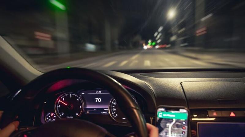 Versenypályához hasonlította az utat, miközben 173 km/h sebességgel szelte a levegőt az autós Bács-Kiskun területén.