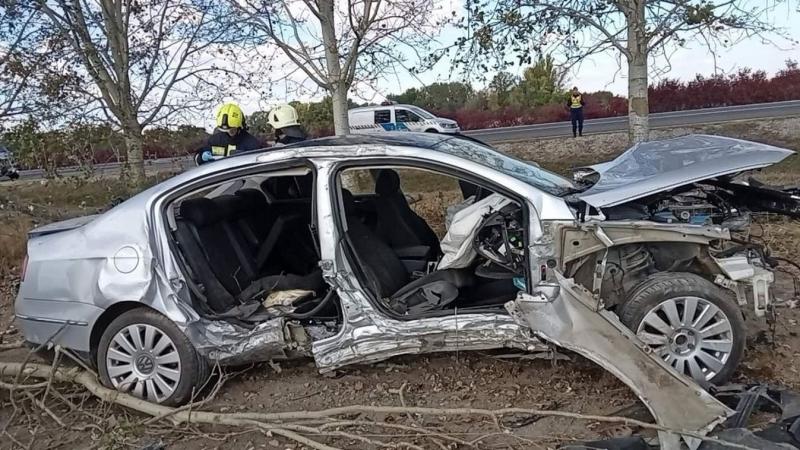 Mentőhelikopter érkezett az M9-es autópályára, ahol egy női sérültet mentettek ki egy baleset helyszínéről (lásd a mellékelt fotót).
