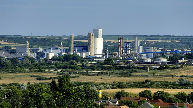 Mégsem dőlt be Bige László vállalata, sikerült megállapodást kötniük a kötvényesekkel.