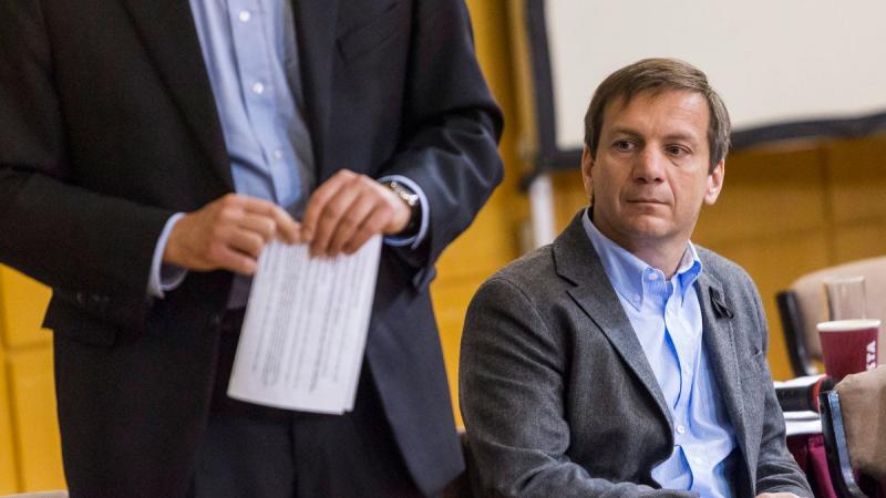 Árnyékkampány Európából: Vajon ismét beleszólna a magyar választásokba a Bajnai-hálózat?