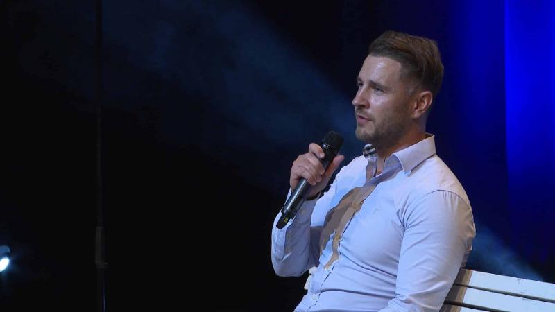 Úton – Sándor Péter zenei önéletrajza a Hírös Agóra színpadán

Fedezd fel Sándor Péter zenei világát egy különleges előadás keretében a Hírös Agóra színpadán! Az este során a művész egyedülálló módon meséli el életútját, miközben dalai révén betekintést n