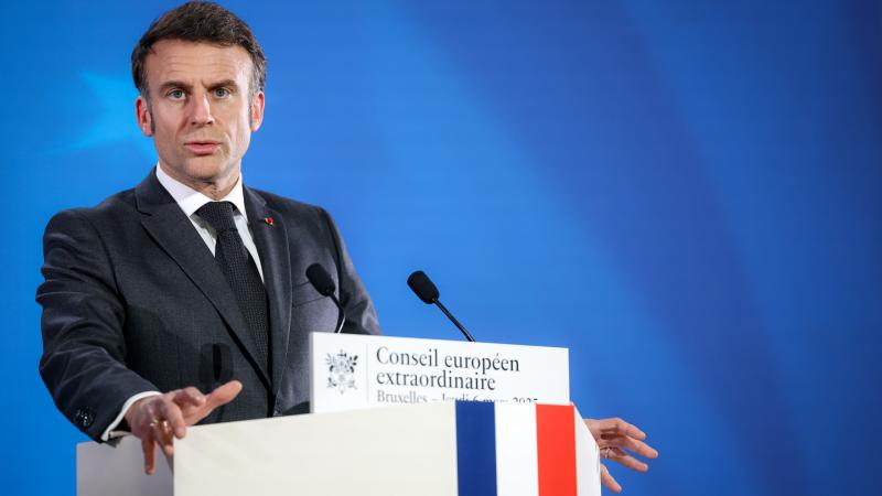 Emmanuel Macron az iráni elnökkel folytatott megbeszélést.