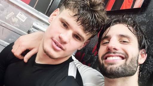 Kerkez Milos már úton van Liverpoolba egy magángépen – hamarosan hivatalosan is bejelentik a szerződését!