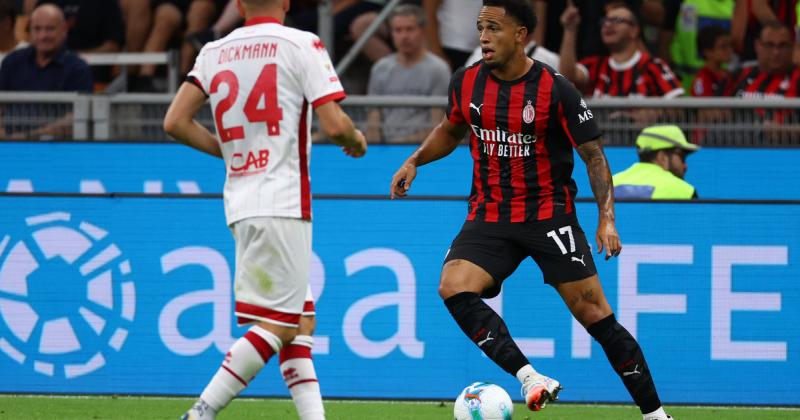 A Milan csatára hivatalosan is aláírta szerződését a Premier League újonc csapatához.