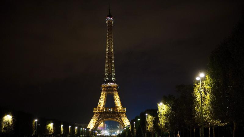 Párizs jövőre eltüntetné az Eiffel-tornyot? Az internet azonnal felbolydult a hír hallatán!